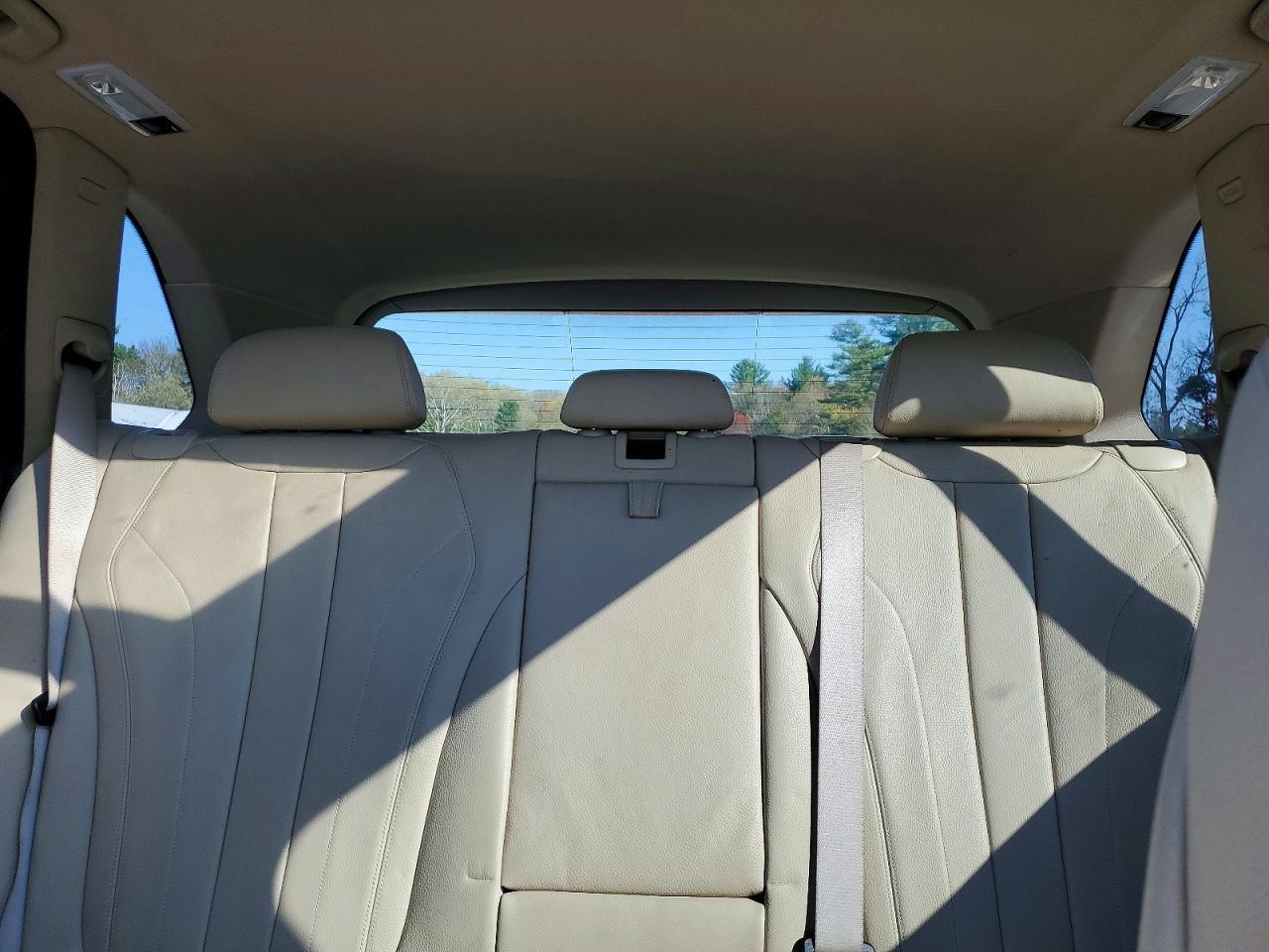 2015 BMW X5 xDrive35I - zdjęcie 10