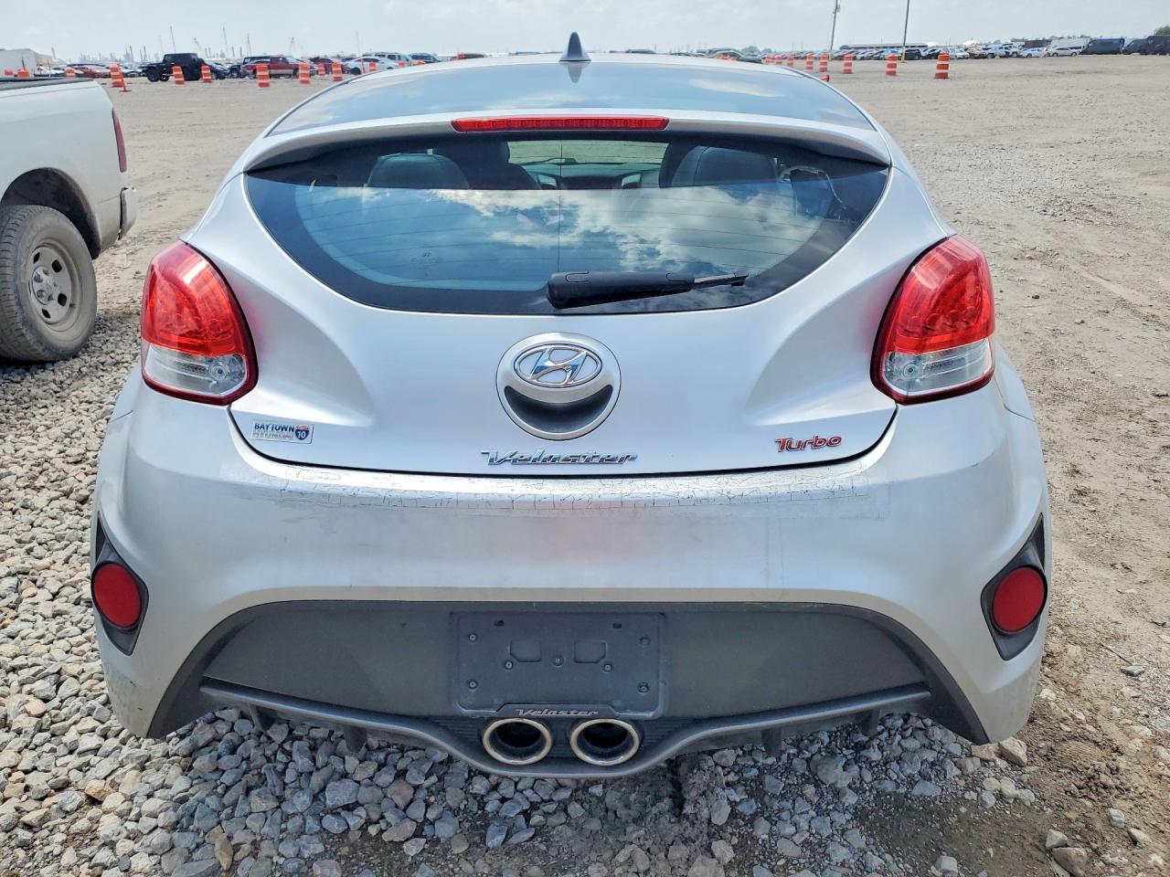 2013 Hyundai Veloster Turbo - zdjęcie 6