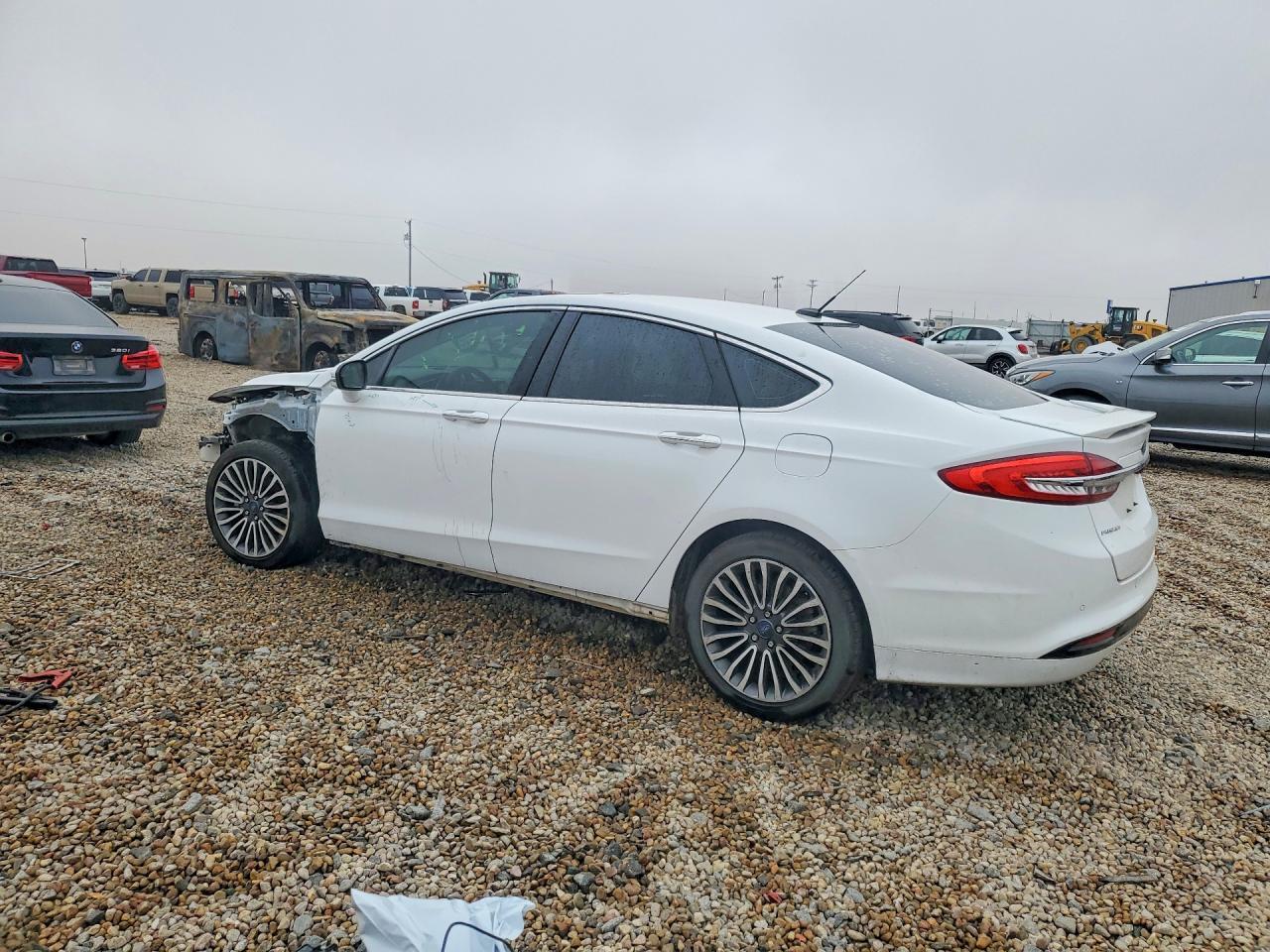 2018 Ford Fusion Titanium - zdjęcie 2