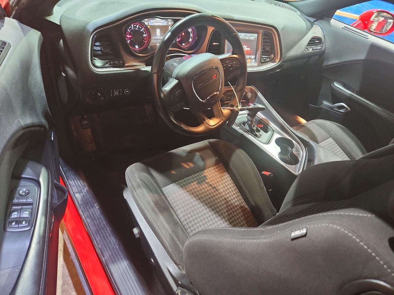 2021 Dodge Challenger Sxt - zdjęcie 8