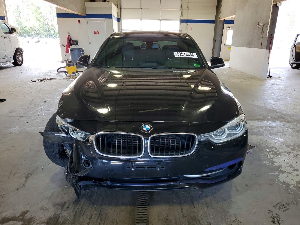 2018 BMW 330 I - zdjęcie 5