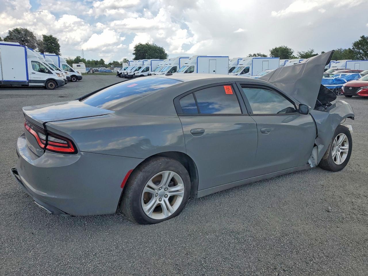 2018 Dodge Charger Sxt - zdjęcie 3