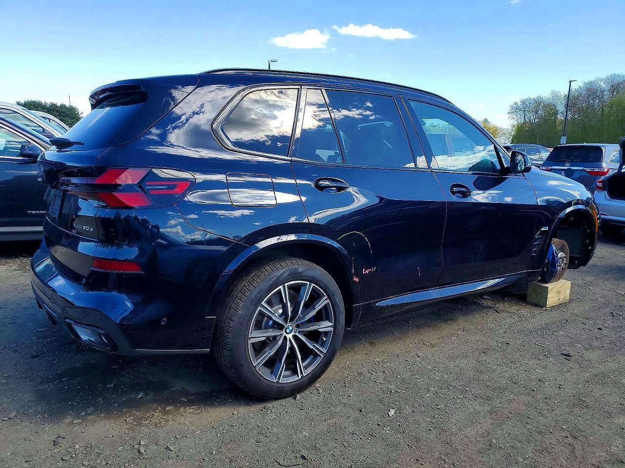 2026 BMW X5 xDrive50E - zdjęcie 3