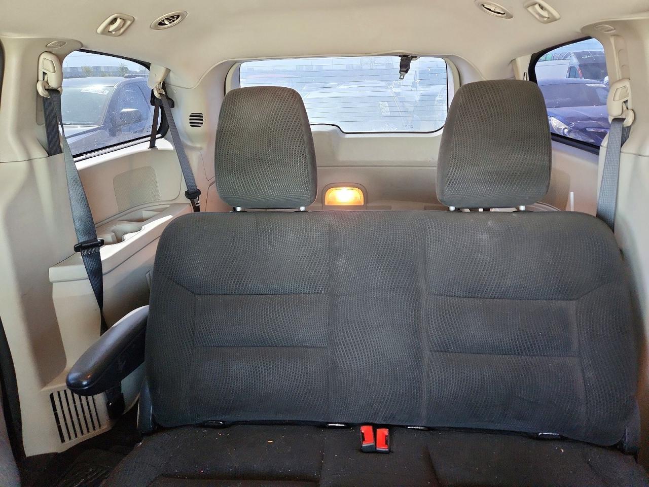 2017 Dodge Grand Caravan Se - zdjęcie 10