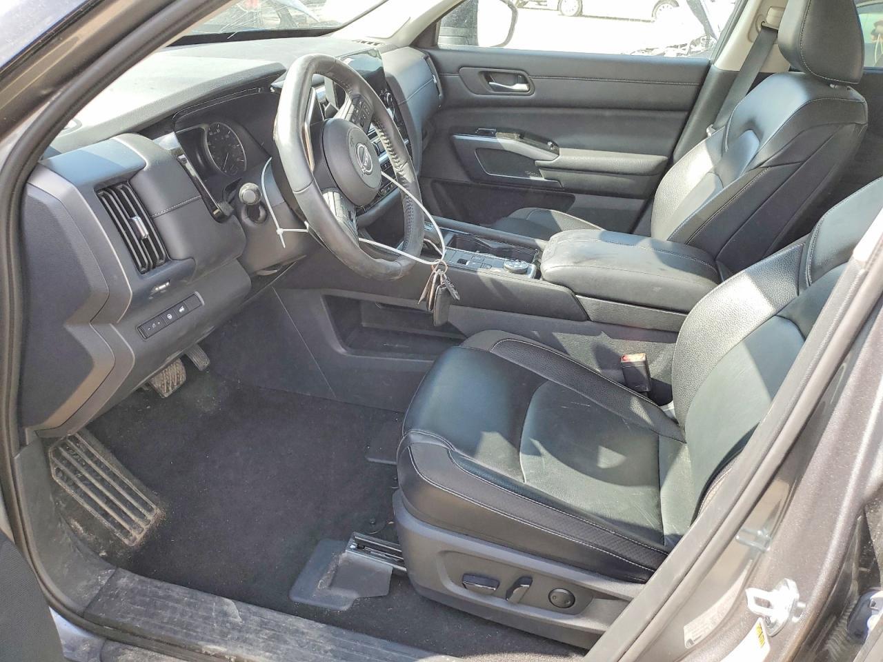 2024 Nissan Pathfinder Sl - zdjęcie 7