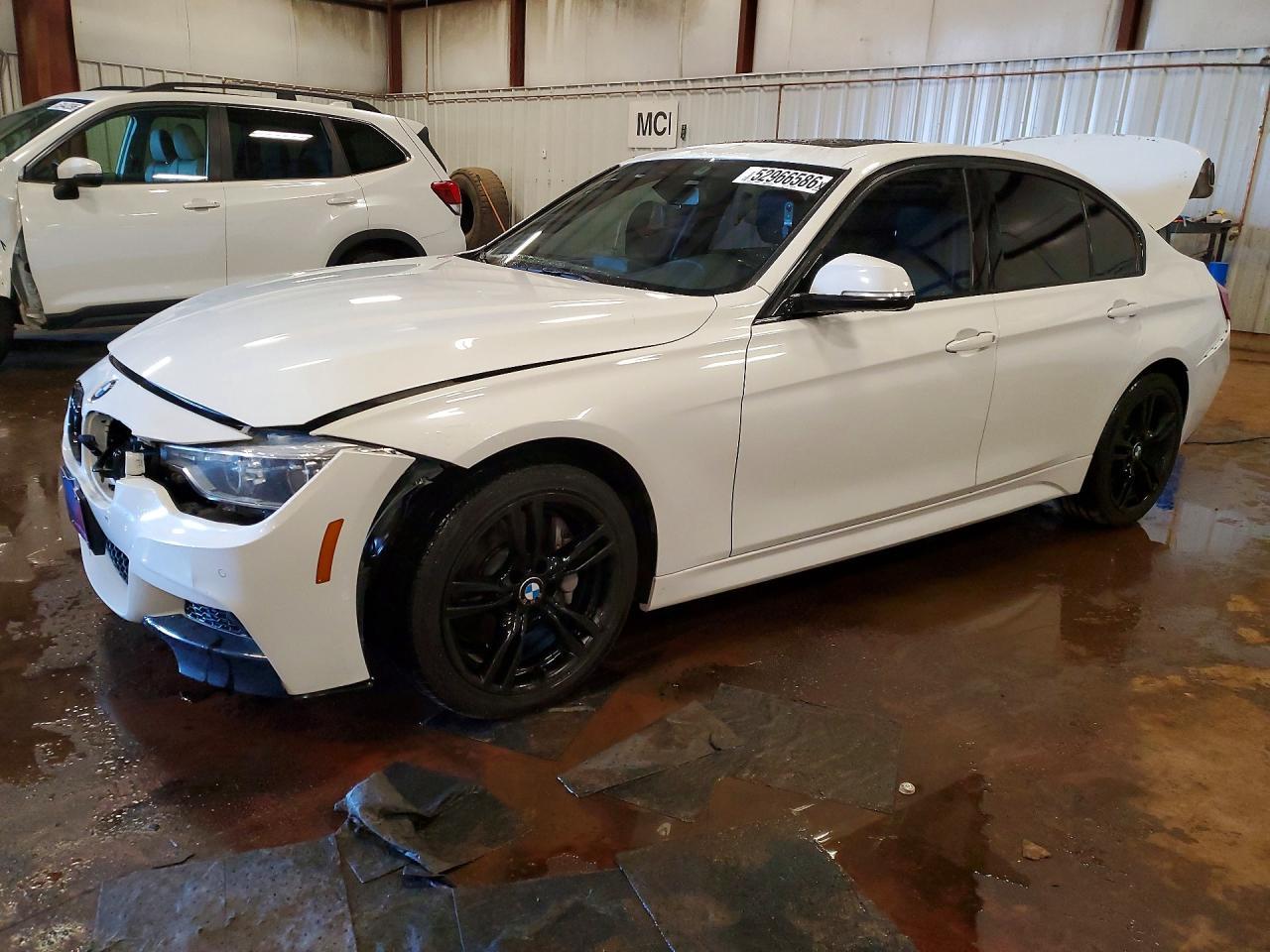 2018 BMW Seria 3 330i - zdjęcie główne