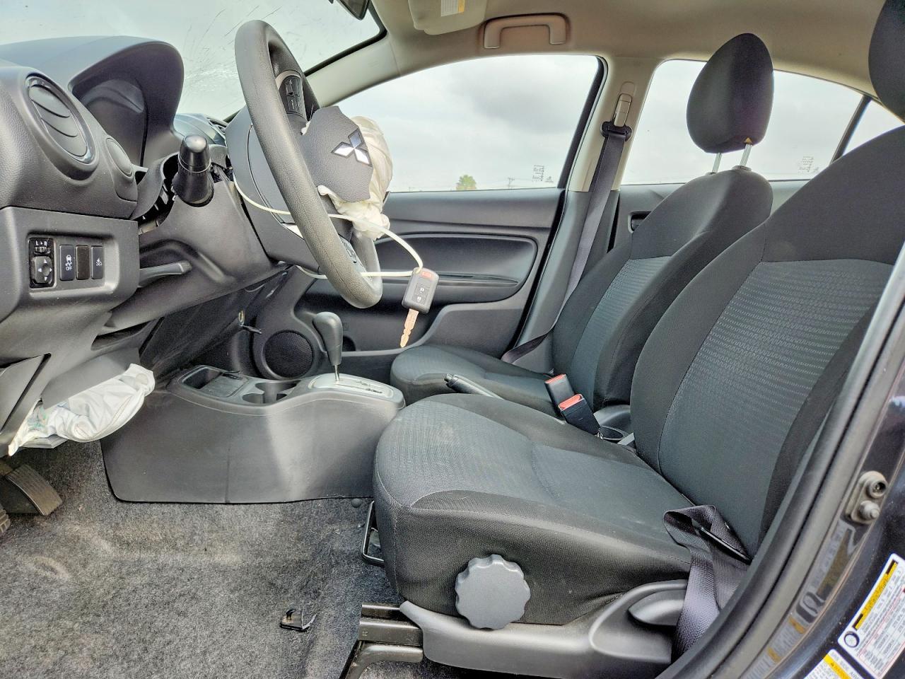 2024 Mitsubishi Mirage G4 Es - zdjęcie 7