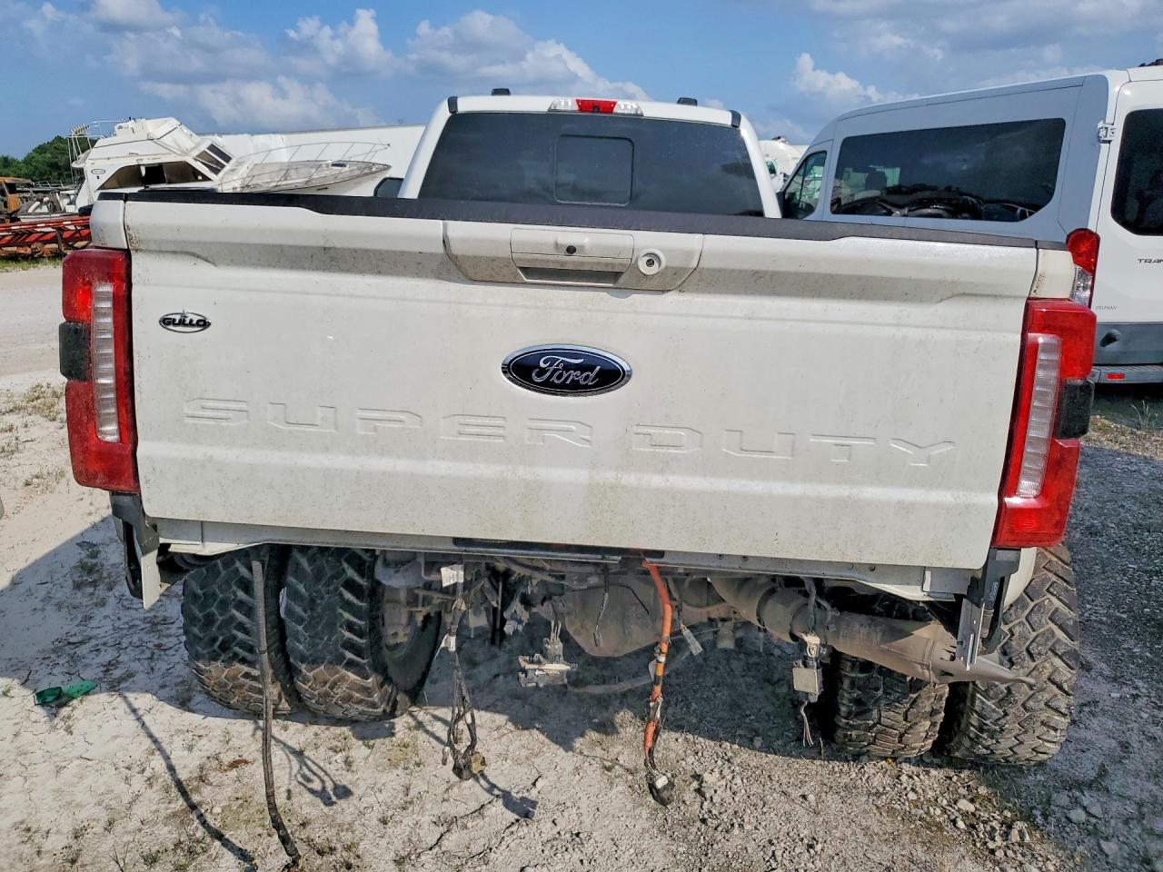 2023 Ford F350 Super Duty - zdjęcie 6