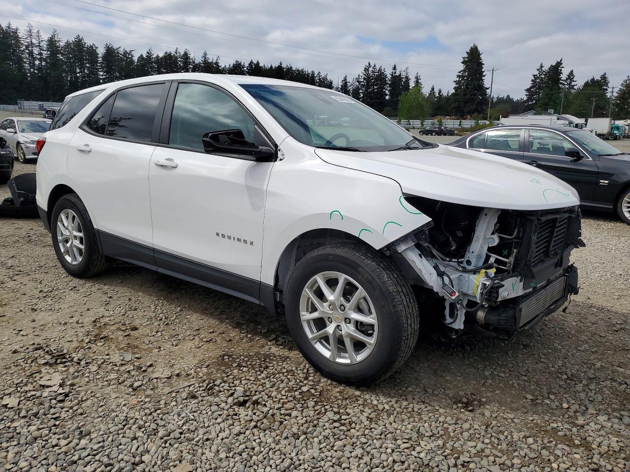2024 Chevrolet Equinox Ls - zdjęcie 4