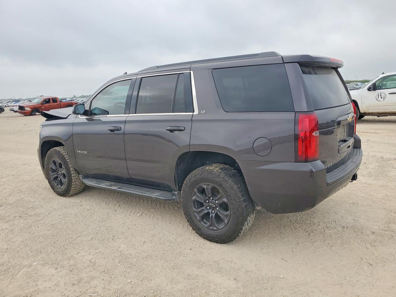 2018 Chevrolet Tahoe K1500 Lt - zdjęcie 2