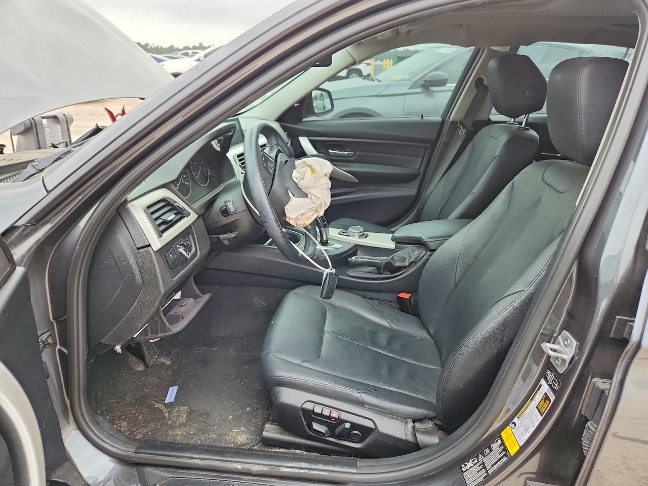2015 BMW 320 I xDrive - zdjęcie 7