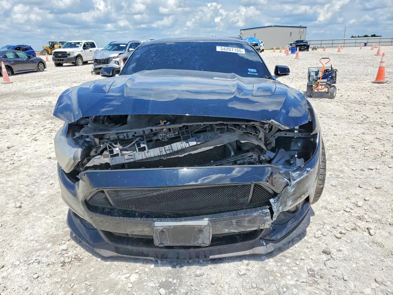 Ford Mustang - zdjęcie 5