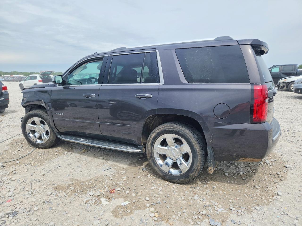 2017 Chevrolet Tahoe K1500 Premier - zdjęcie 2