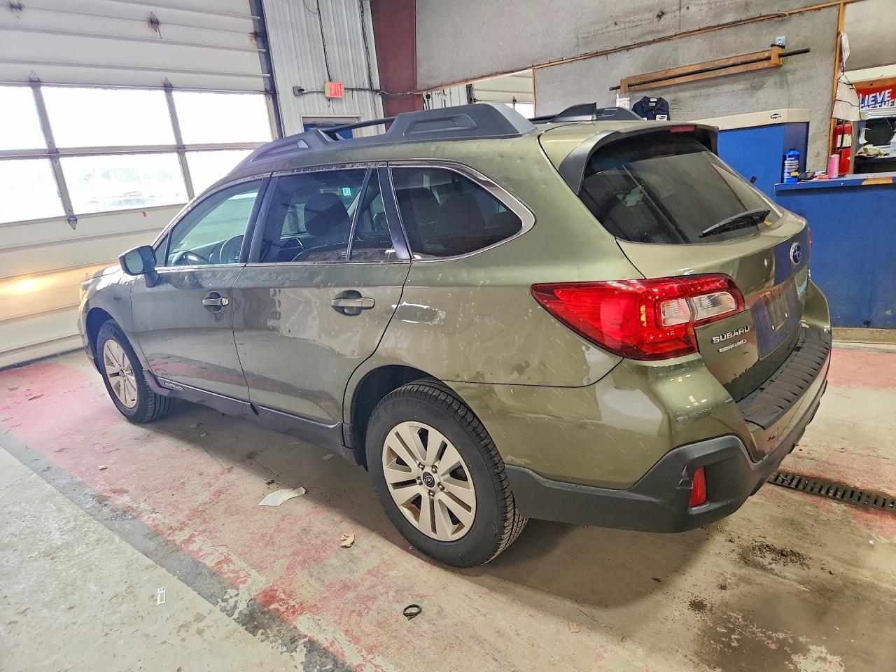 2018 Subaru Outback 2.5I Premium - zdjęcie 2