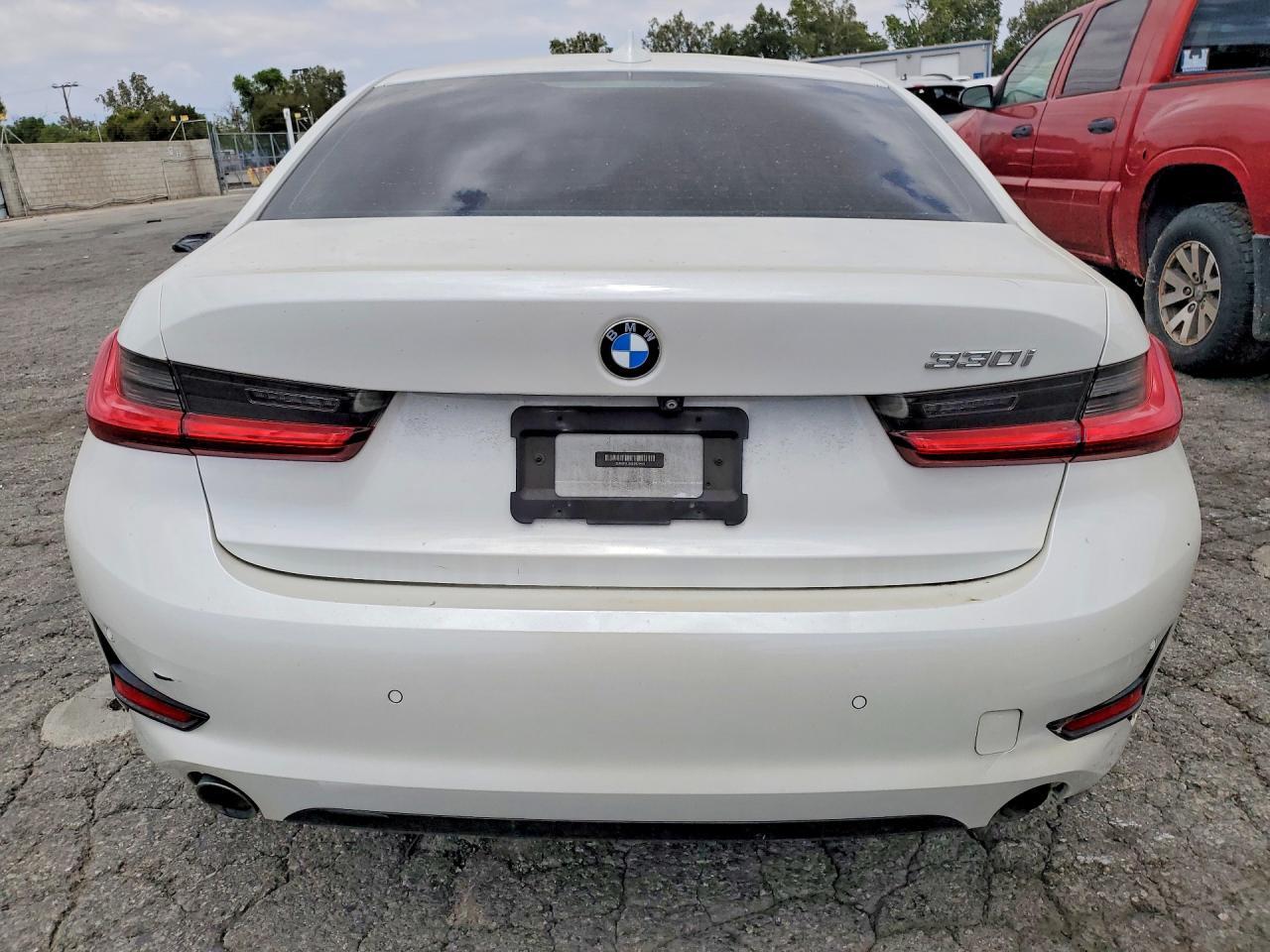 2020 BMW 330I - zdjęcie 6