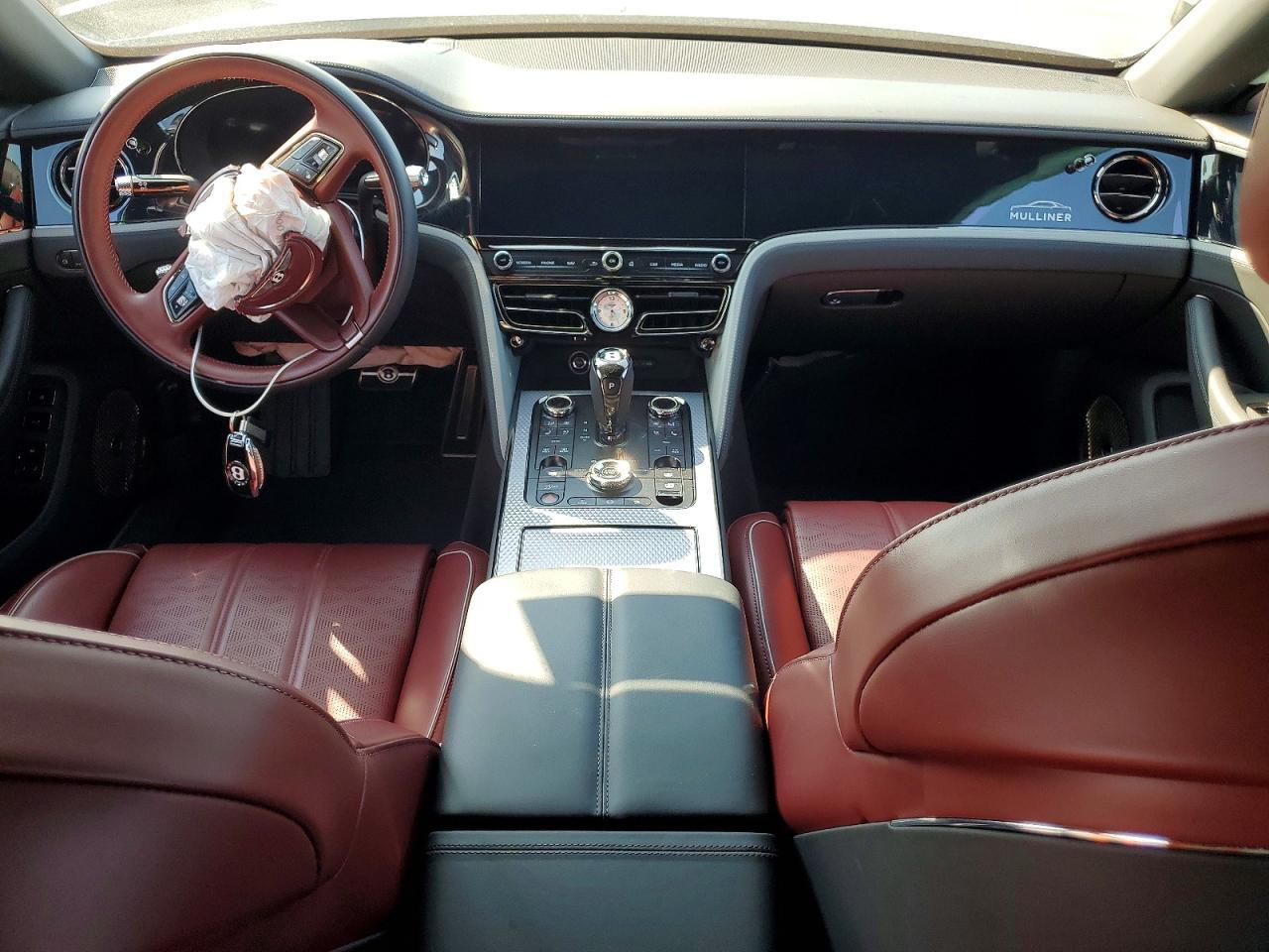 2025 Bentley Flying Spur Speed - zdjęcie 8