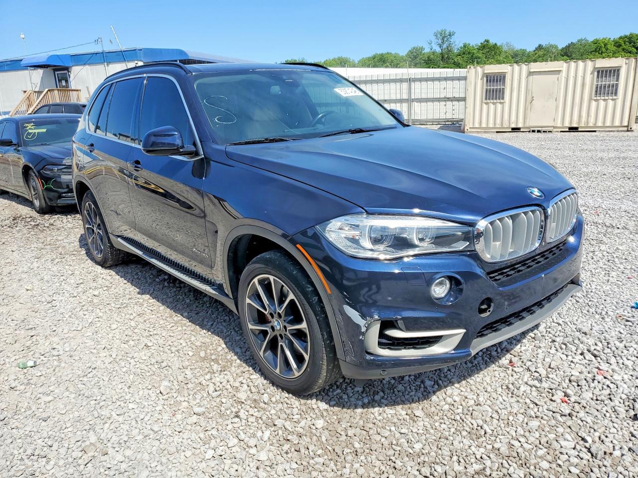2015 BMW X5 xDrive50I - zdjęcie 4
