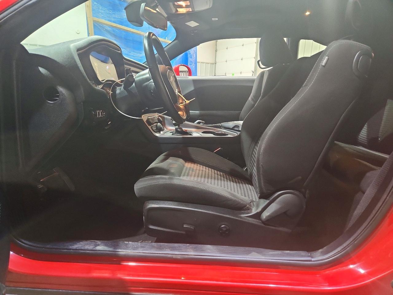 2021 Dodge Challenger Sxt - zdjęcie 7