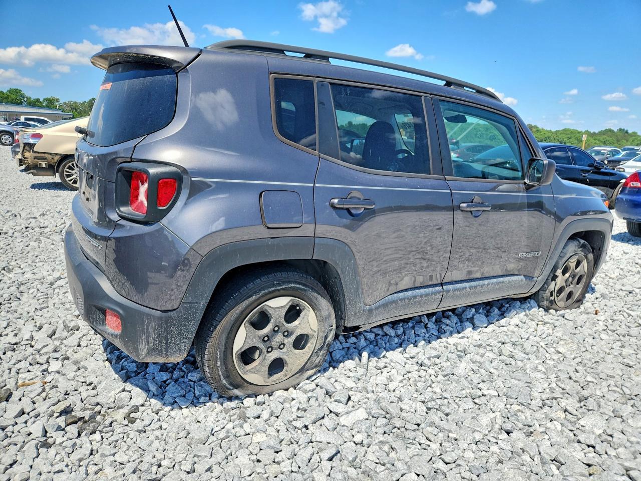 2016 Jeep Renegade Sport - zdjęcie 3