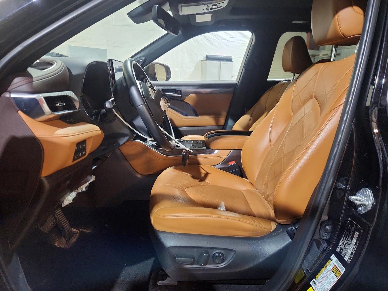 2022 Toyota Highlander Hybrid Platinum - zdjęcie 7