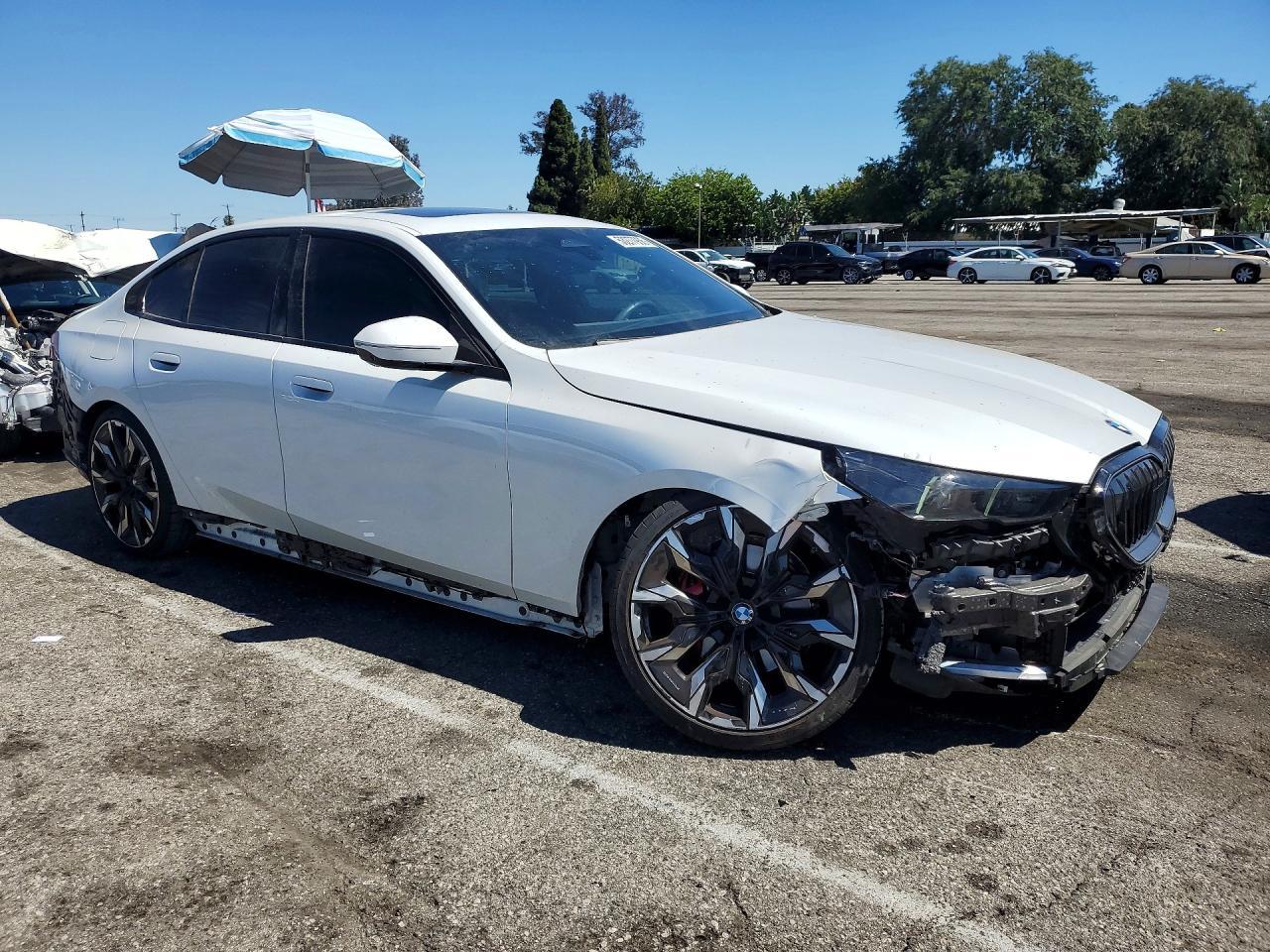 2025 BMW 530 I - zdjęcie 4