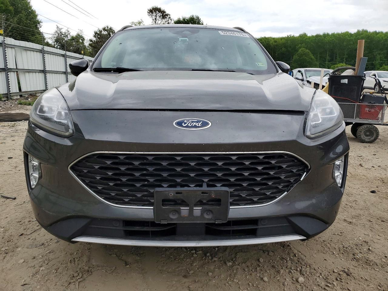 2020 Ford Escape Titanium - zdjęcie 5