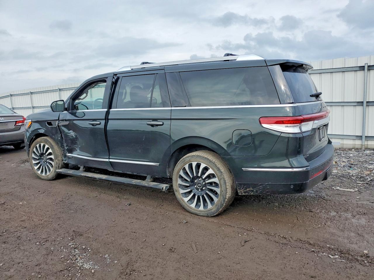 2022 Lincoln Navigator L Black Label - zdjęcie 2