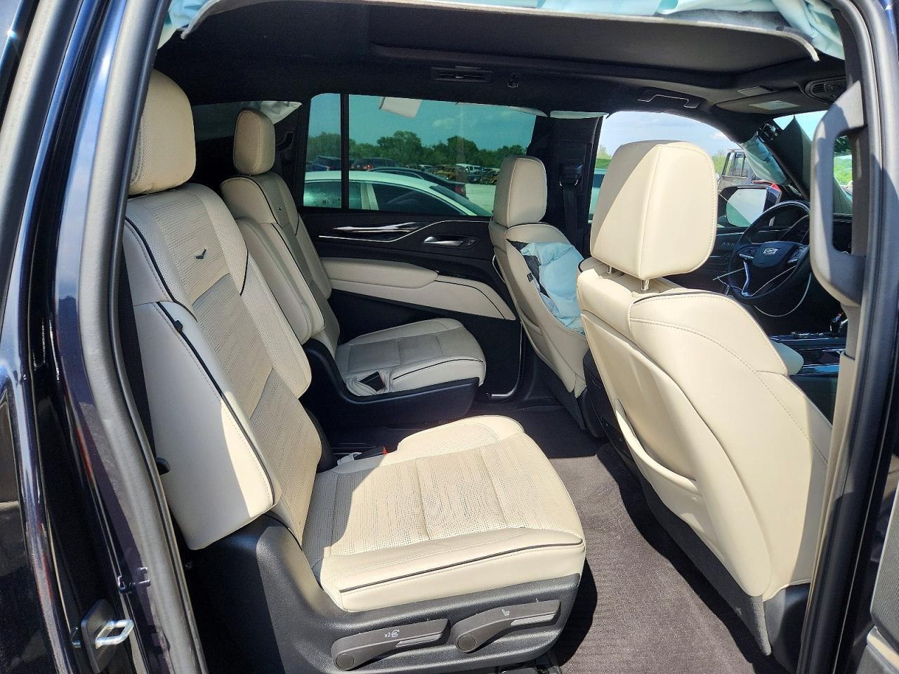 2023 Cadillac Escalade Esv Sport - zdjęcie 11
