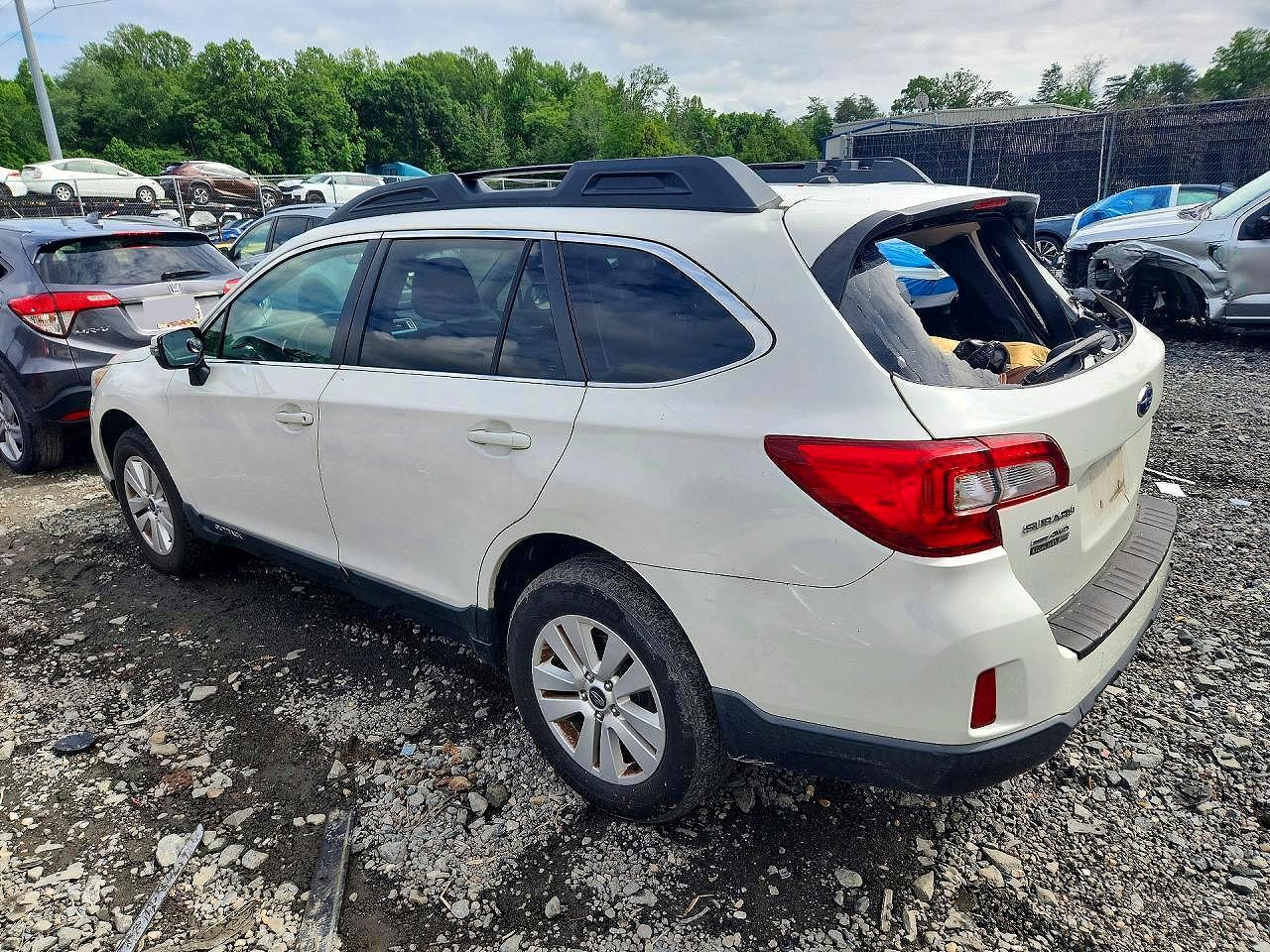2015 Subaru Outback 2.5I Premium - zdjęcie 2