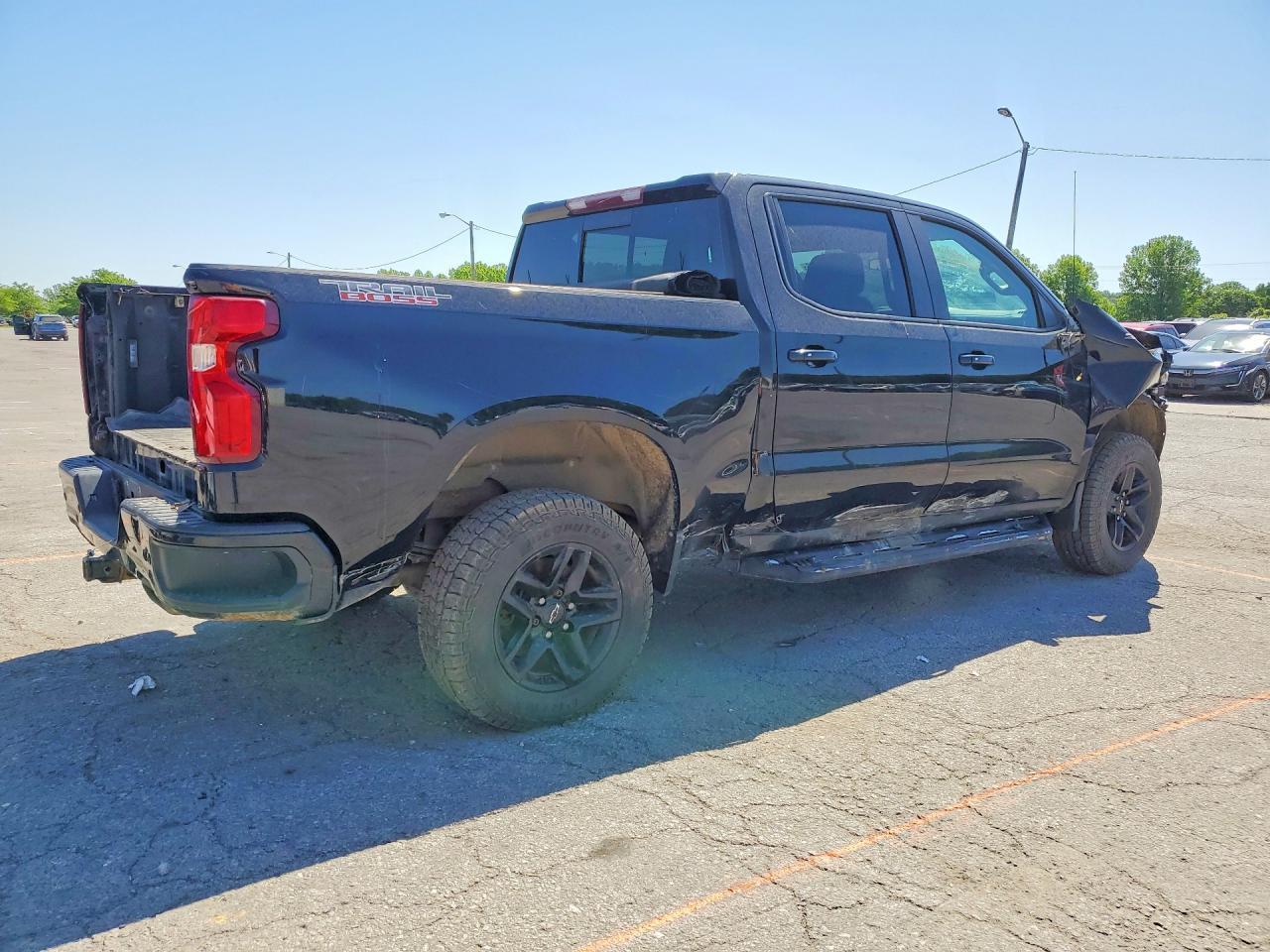 2019 Chevrolet Silverado K1500 Lt Trail Boss - zdjęcie 3