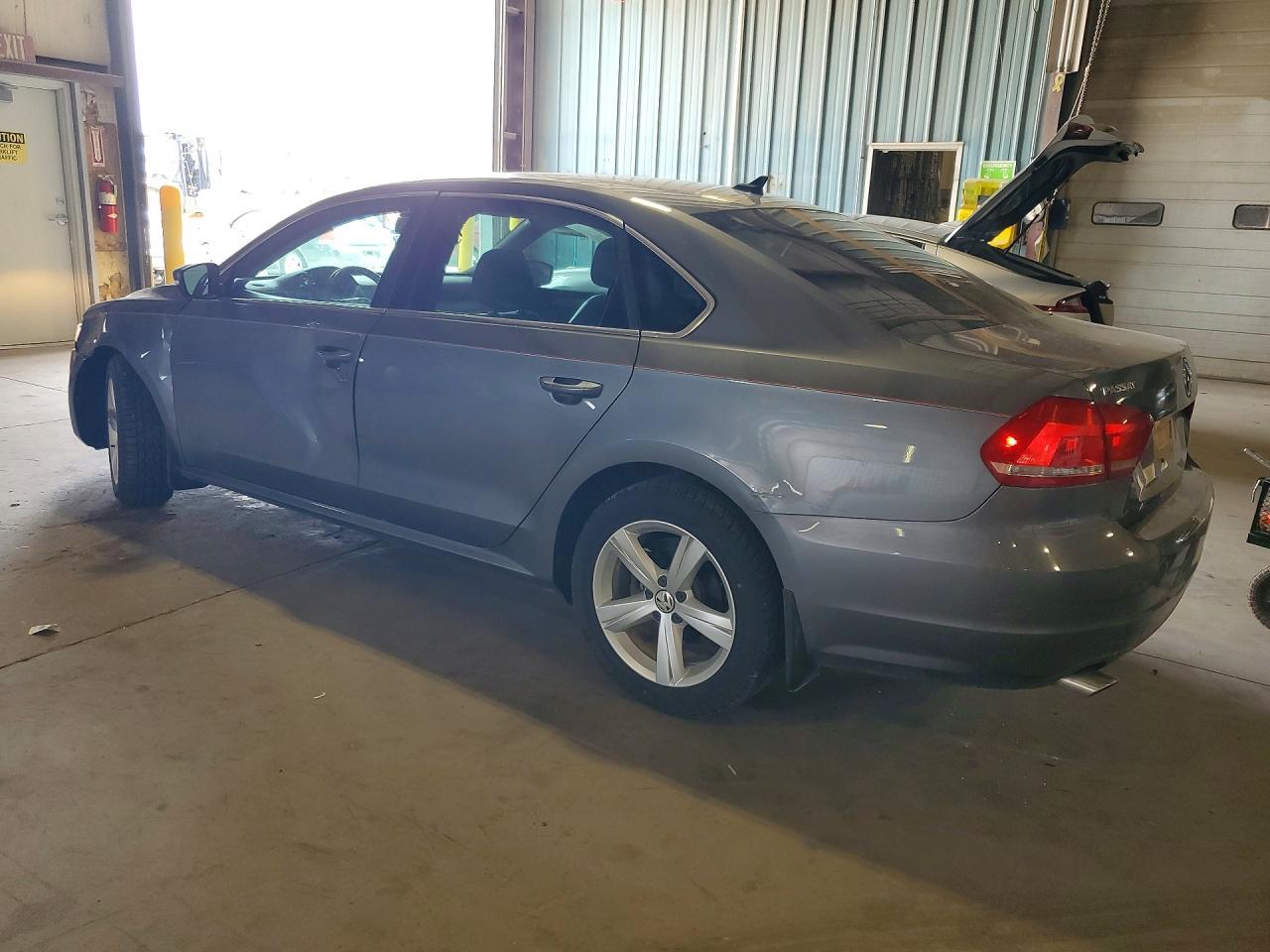2013 Volkswagen Passat Se - zdjęcie 2