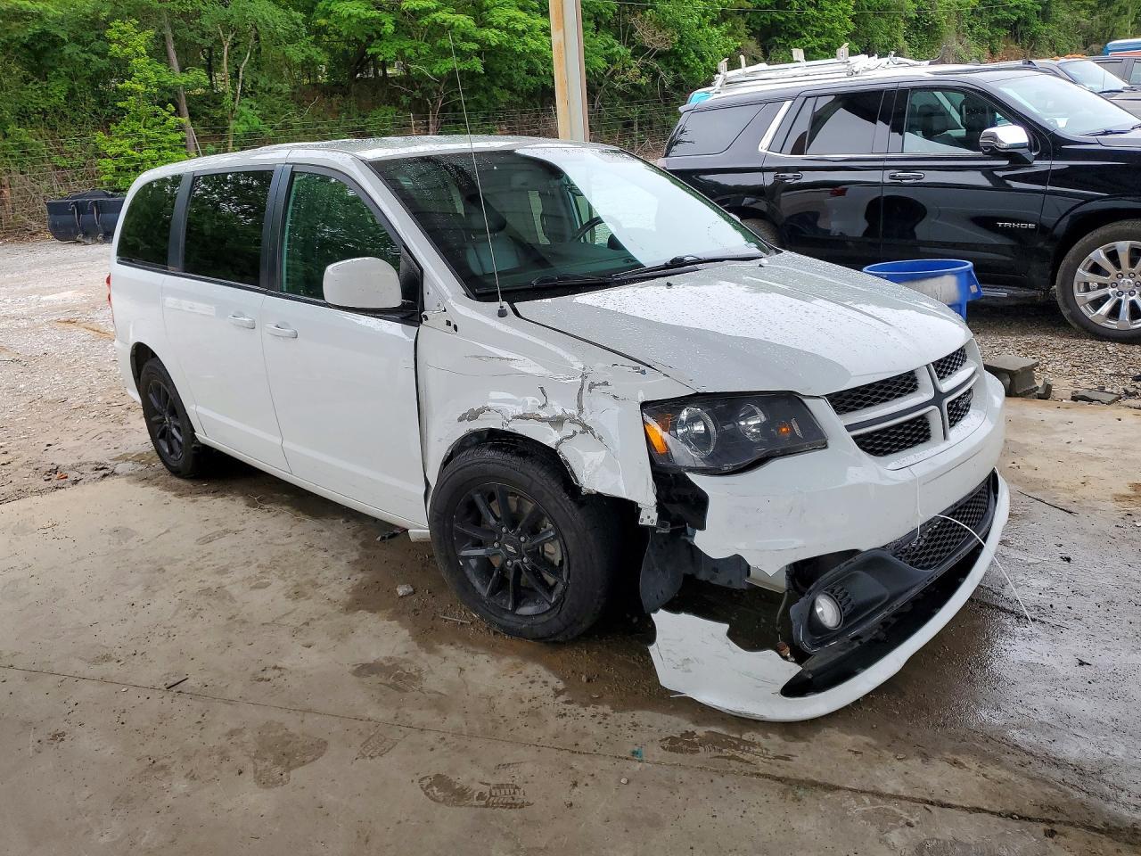 2019 Dodge Grand Caravan Gt - zdjęcie 4