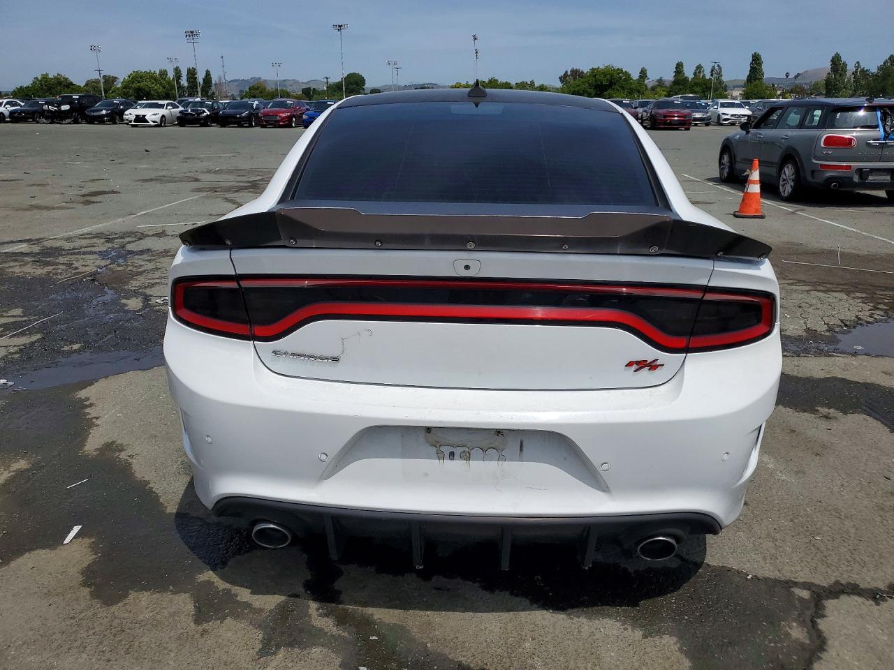 2016 Dodge Charger R - zdjęcie 6