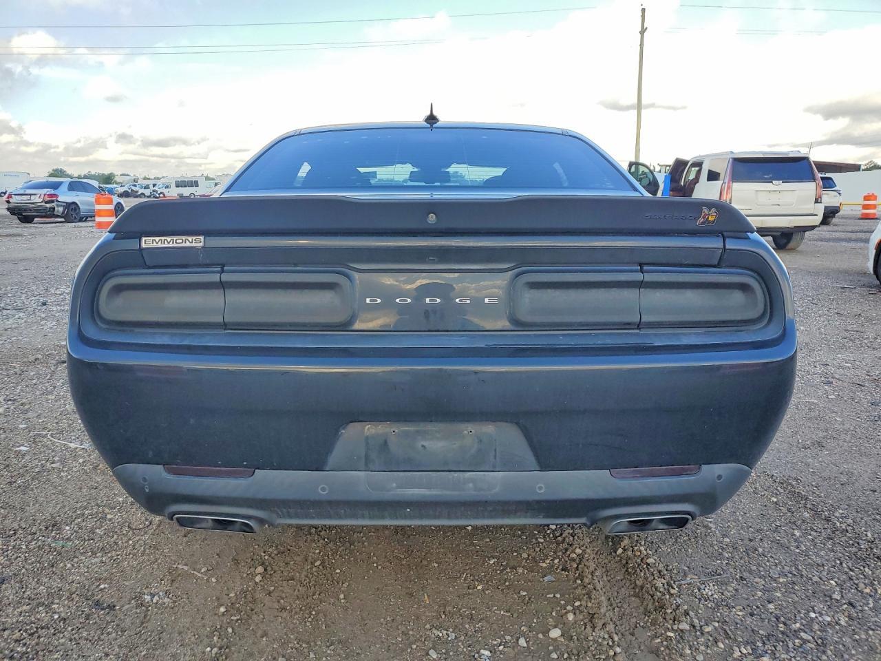 2020 Dodge Challenger R - zdjęcie 6