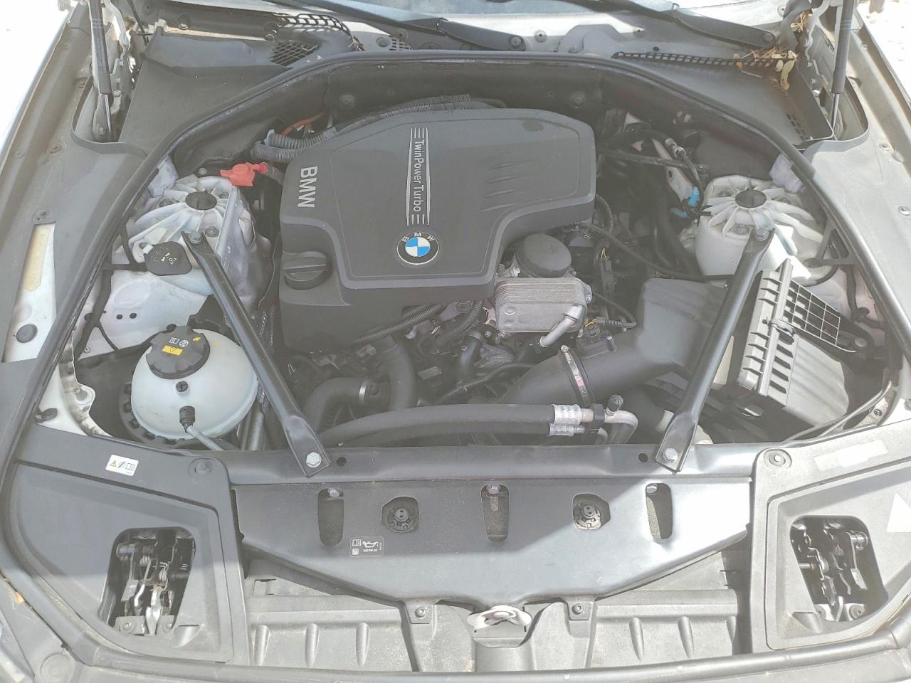 2016 BMW 528 I - zdjęcie 11