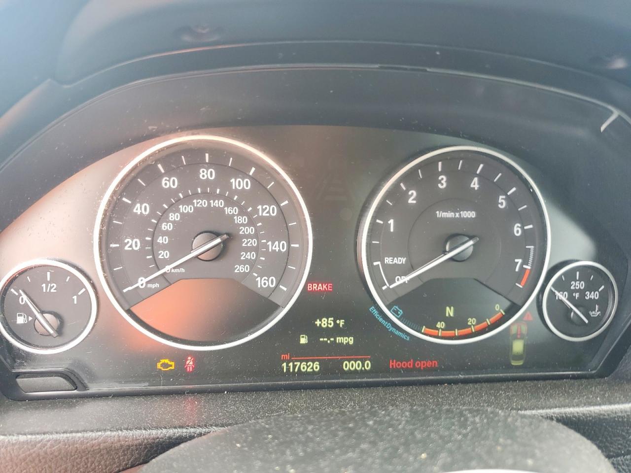 2015 BMW 3 Series - zdjęcie 9
