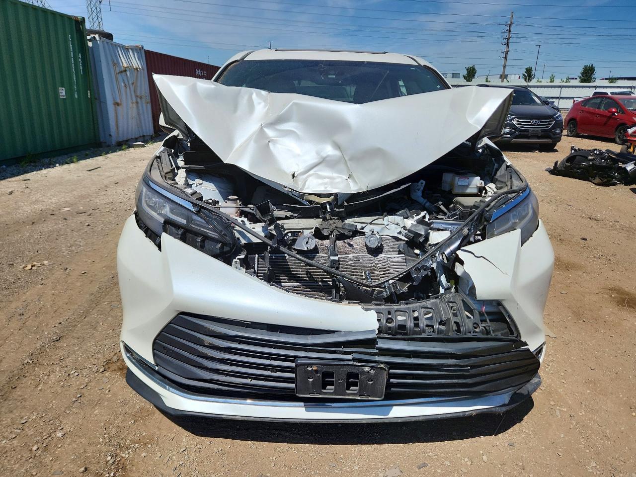 2021 Toyota Sienna Xle - zdjęcie 5