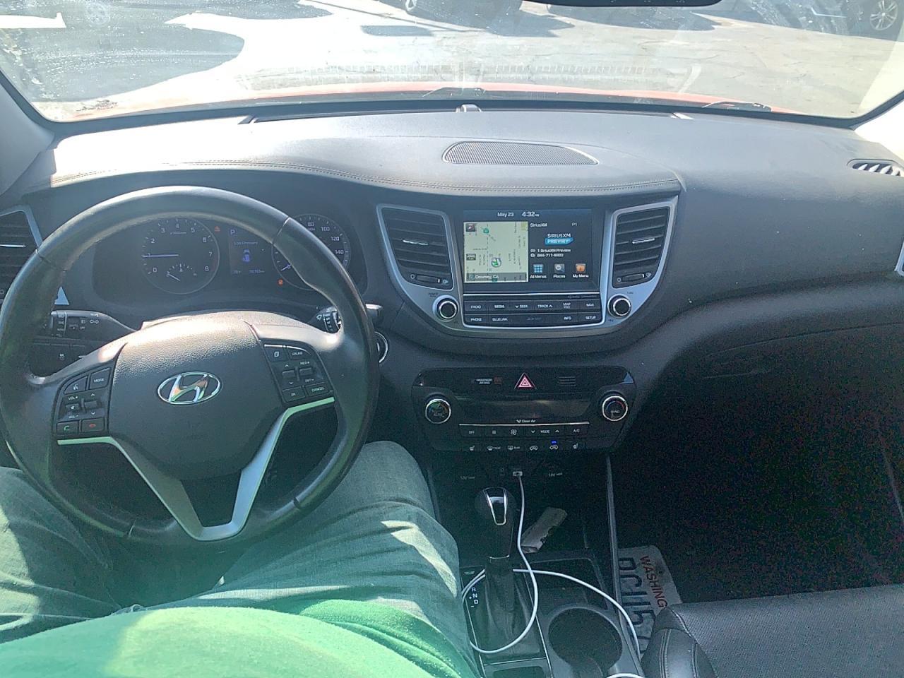 2016 Hyundai Tucson Limited - zdjęcie 9
