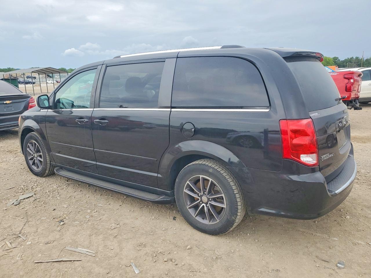 2017 Dodge Grand Caravan Sxt - zdjęcie 2