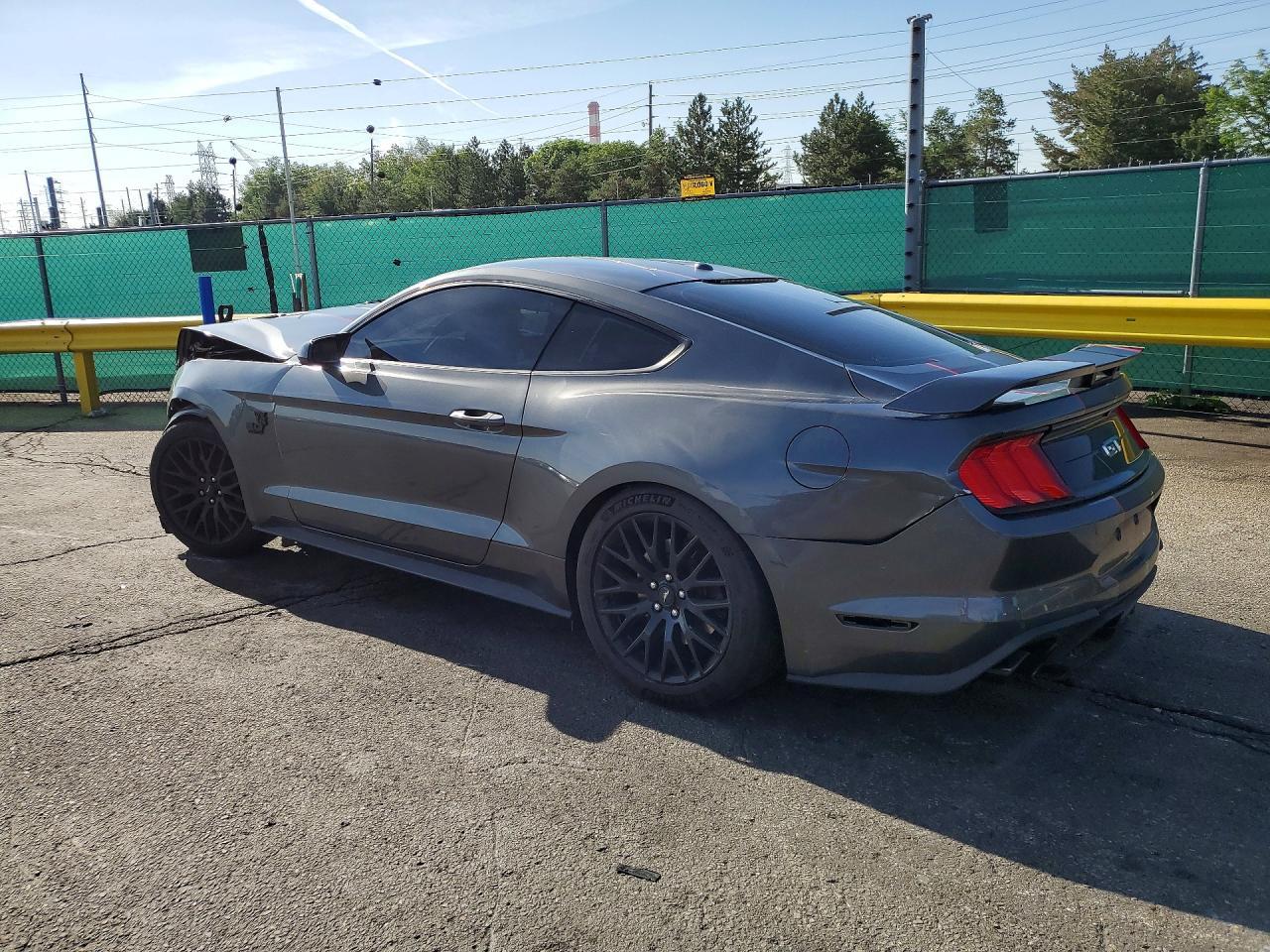2019 Ford Mustang Gt - zdjęcie 2
