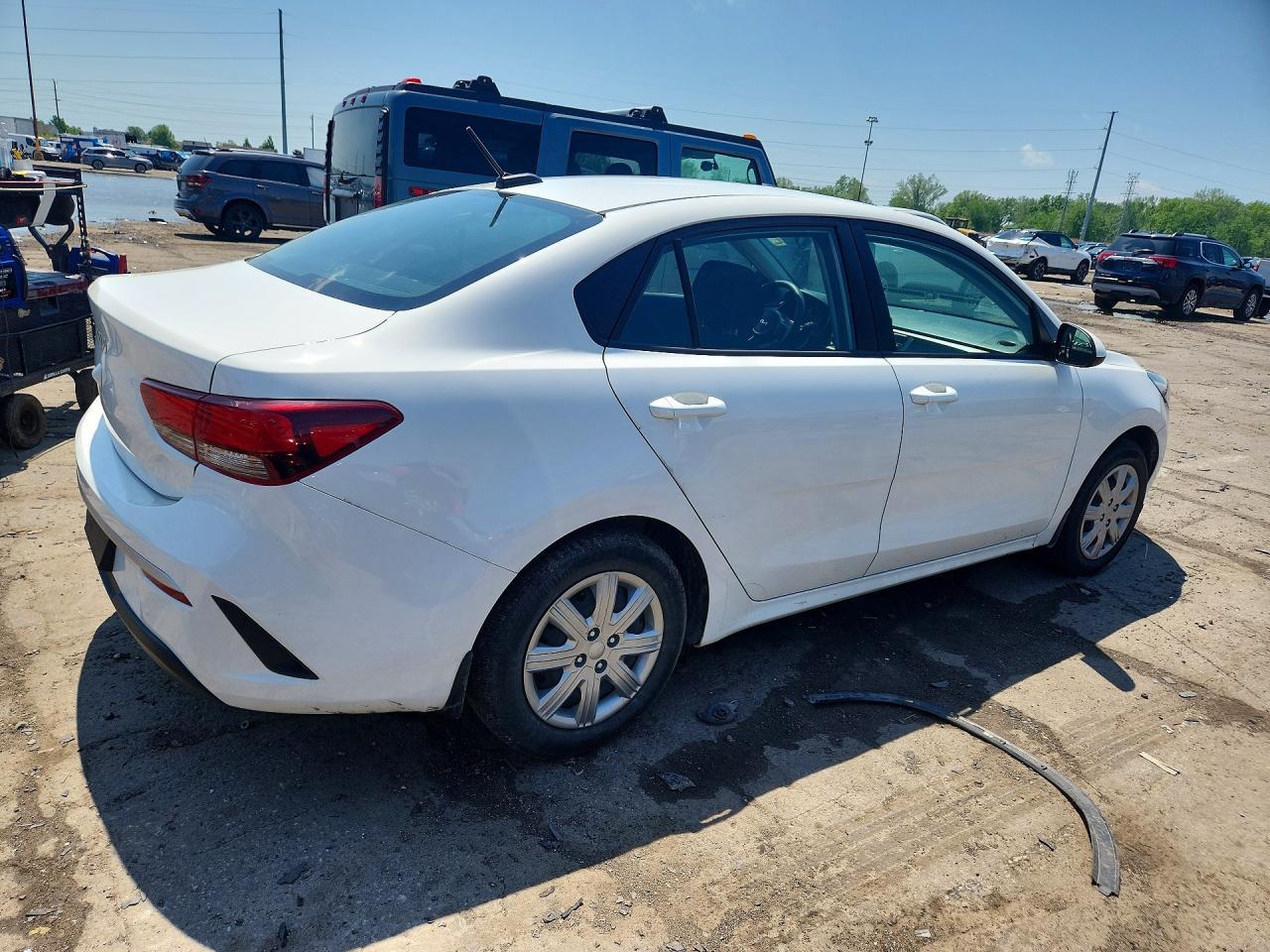 2022 Kia Rio S - zdjęcie 3