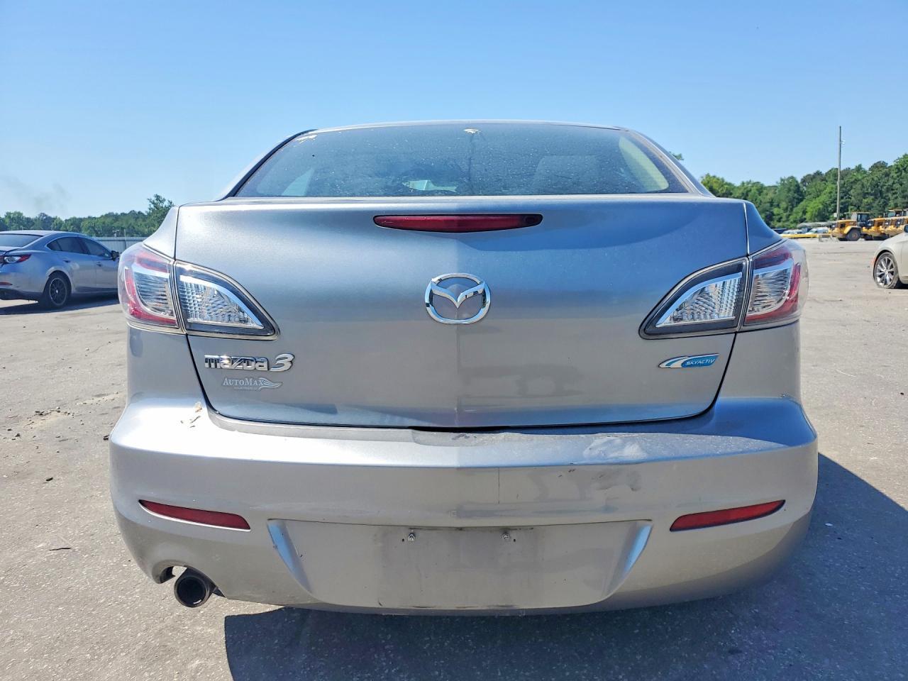 2013 Mazda 3 I - zdjęcie 6