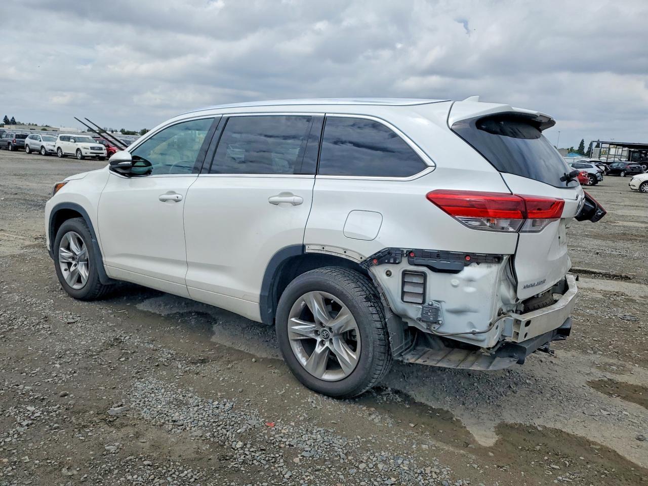 2018 Toyota Highlander Limited - zdjęcie 2