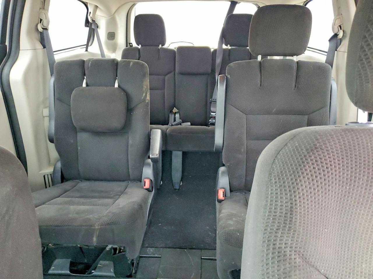 2016 Dodge Grand Caravan Sxt - zdjęcie 10