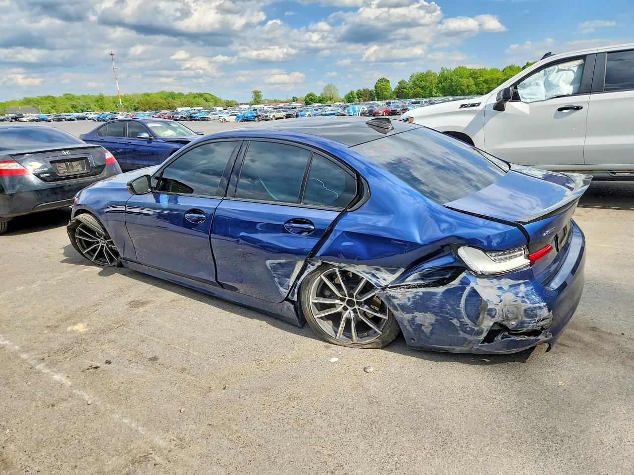 BMW Seria 3 - zdjęcie 2