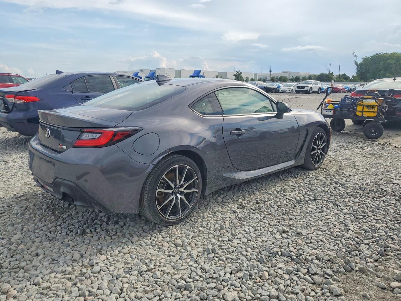 2023 Toyota Gr86 Base - zdjęcie 3