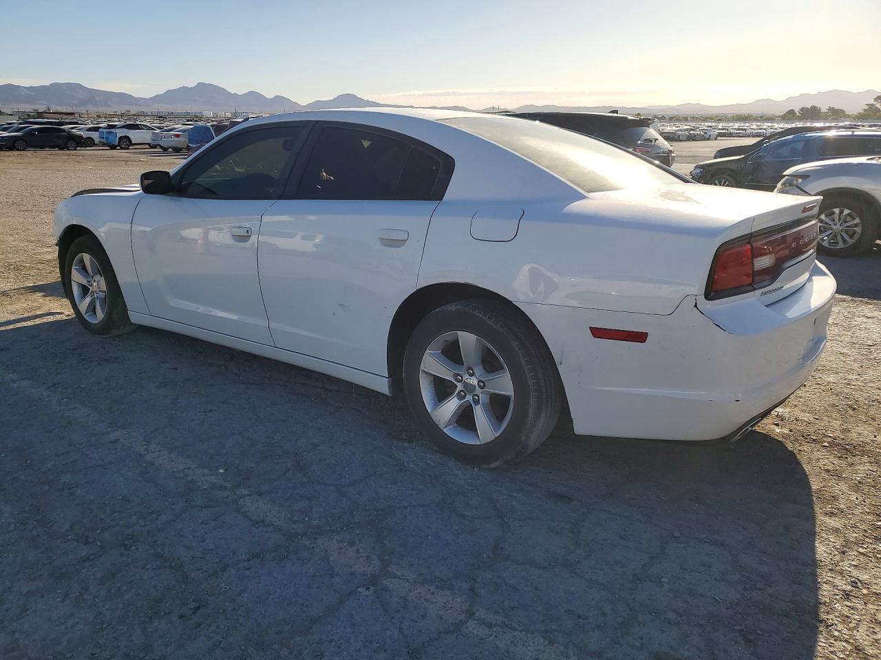 2014 Dodge Charger Se - zdjęcie 2