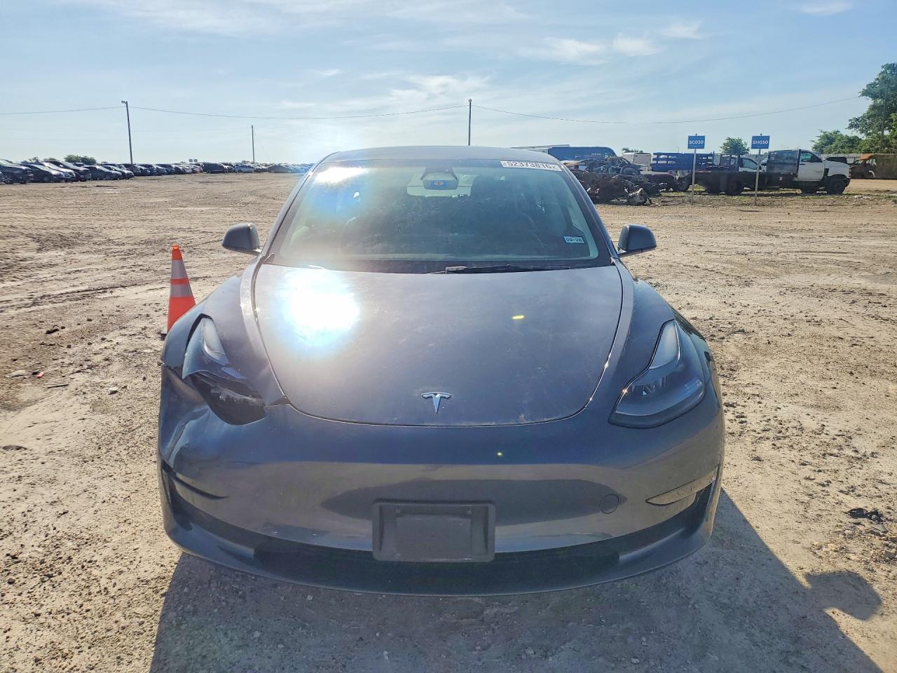2023 Tesla Model 3 - zdjęcie 5