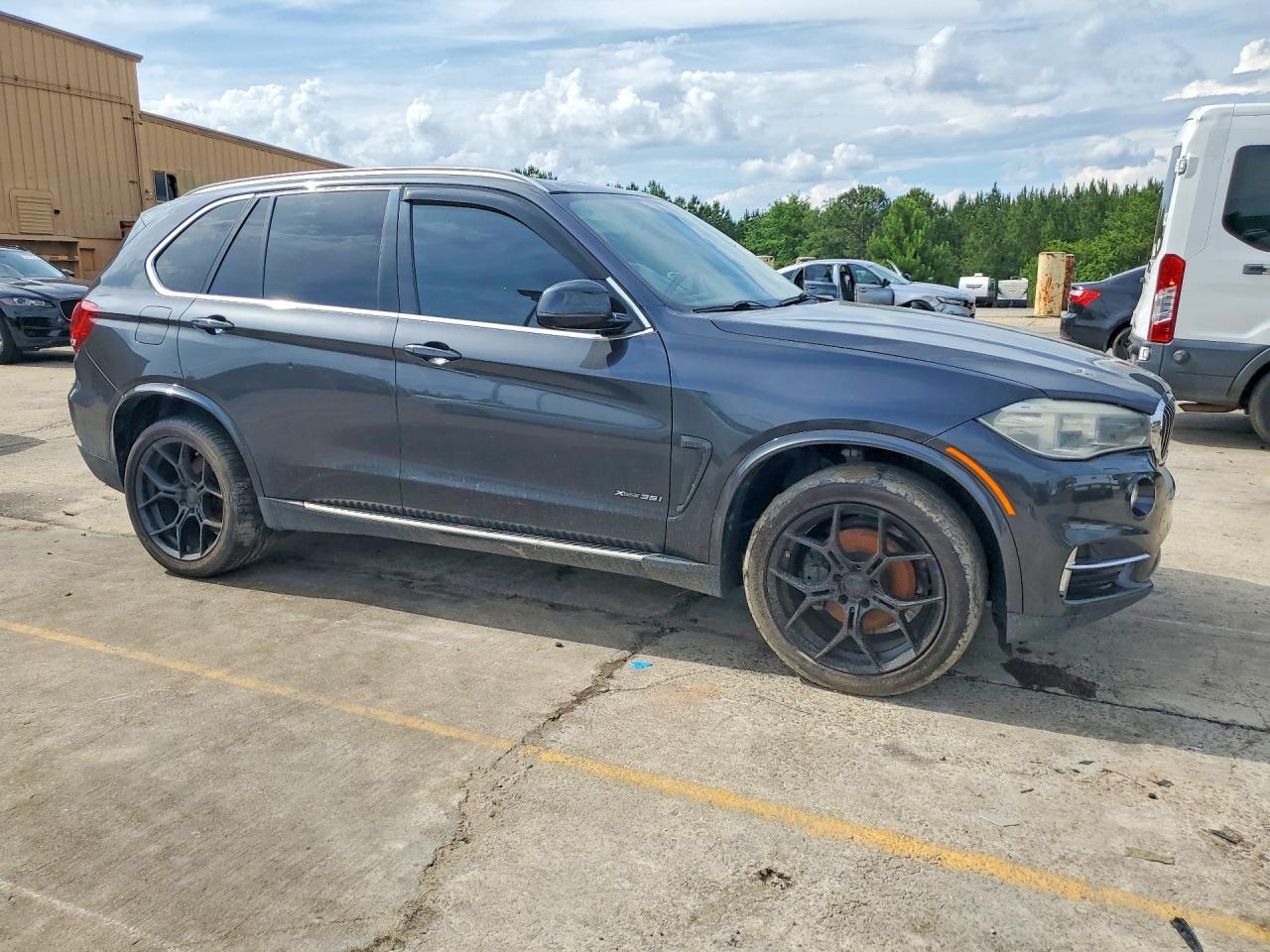 2015 BMW X5 xDrive35I - zdjęcie 4