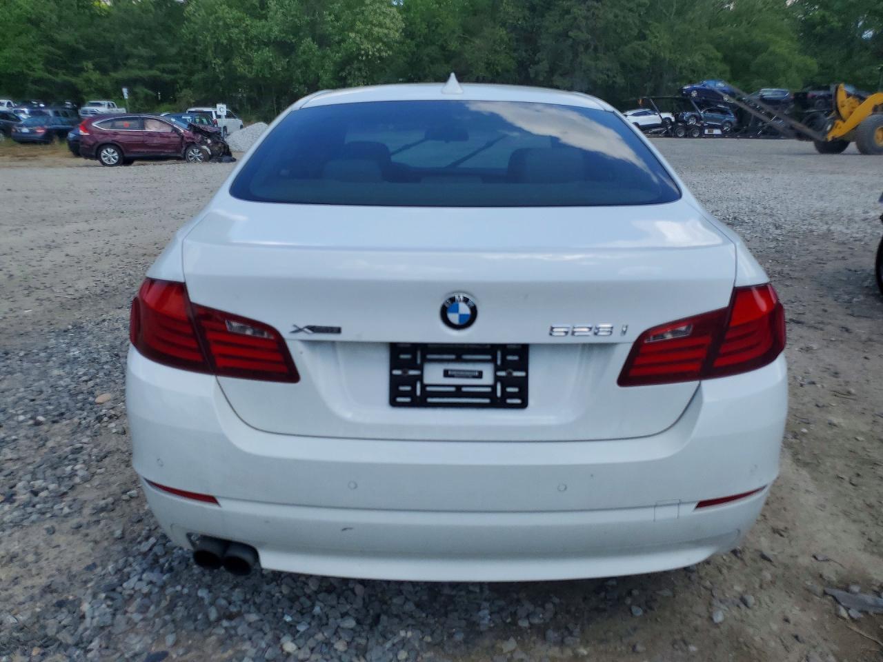 2013 BMW 528 Xi - zdjęcie 6